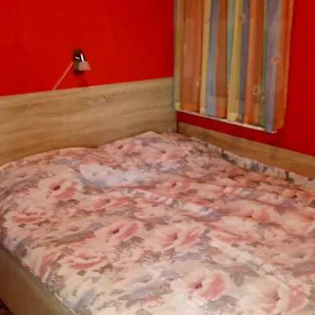 Bobovik Tengerpartivilla * Vir