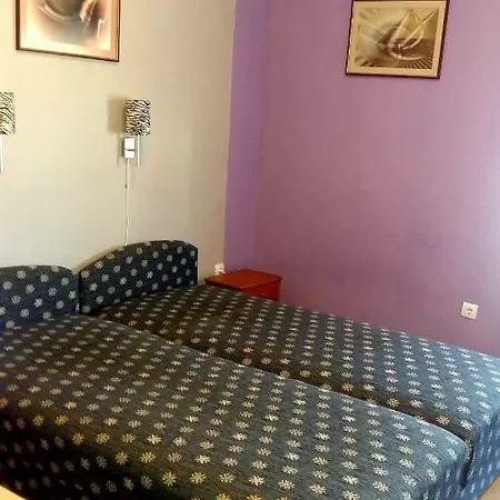 Bobovik Tengerpartivilla Vir
